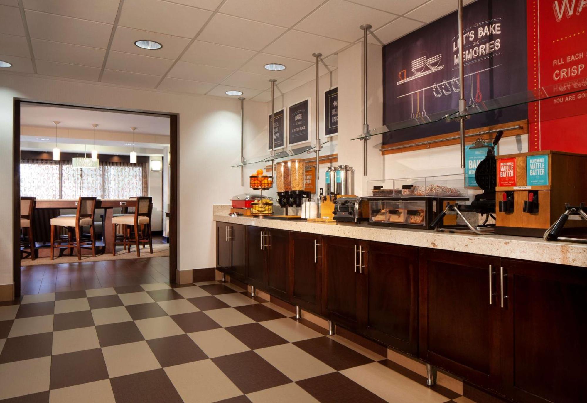 Hampton Hotel 3*